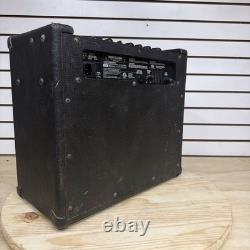 Vox Valvetronix AD30VT ampli combo guitare 30 W testé avec cordon d’alimentation et câble auxiliaire d’origine